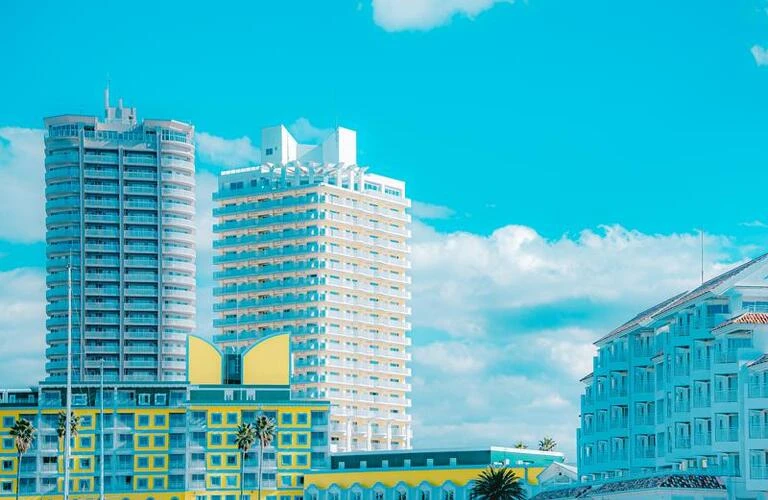 あなたの大切なマンションを守るために。ひび割れ補修と大規模修繕の必要性を知って費用対効果の高い施策を。