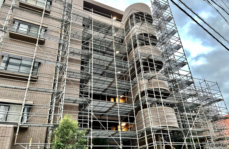 大規模修繕で変わる マンションの未来 費用をムダにしない賢い選択を検索